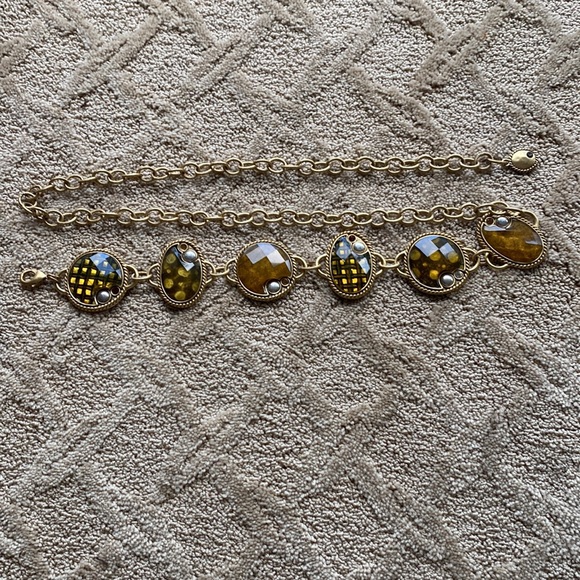 Gold tone chain-link belt from Chico’s. Fully adjustable. Great condition. - Picture 7 of 8